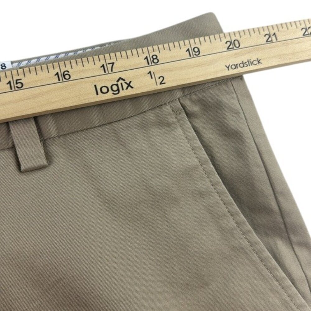 Land’s End Shorts Khaki Mid-Rise Cotton Size 18 - Picture 3 of 6